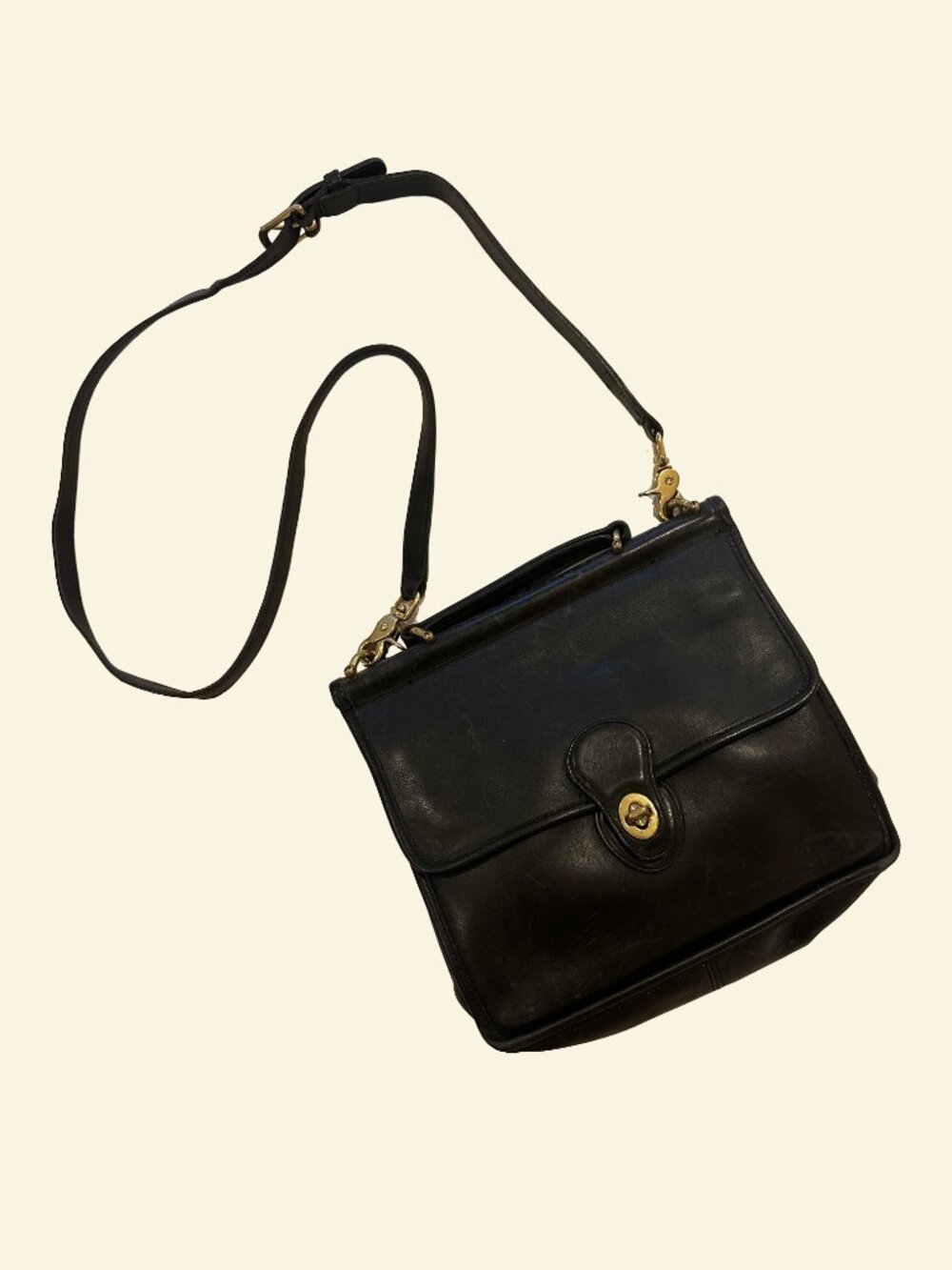 Vintage Coach Willis Crossbody Bag (Black) - Picture 2 of 4